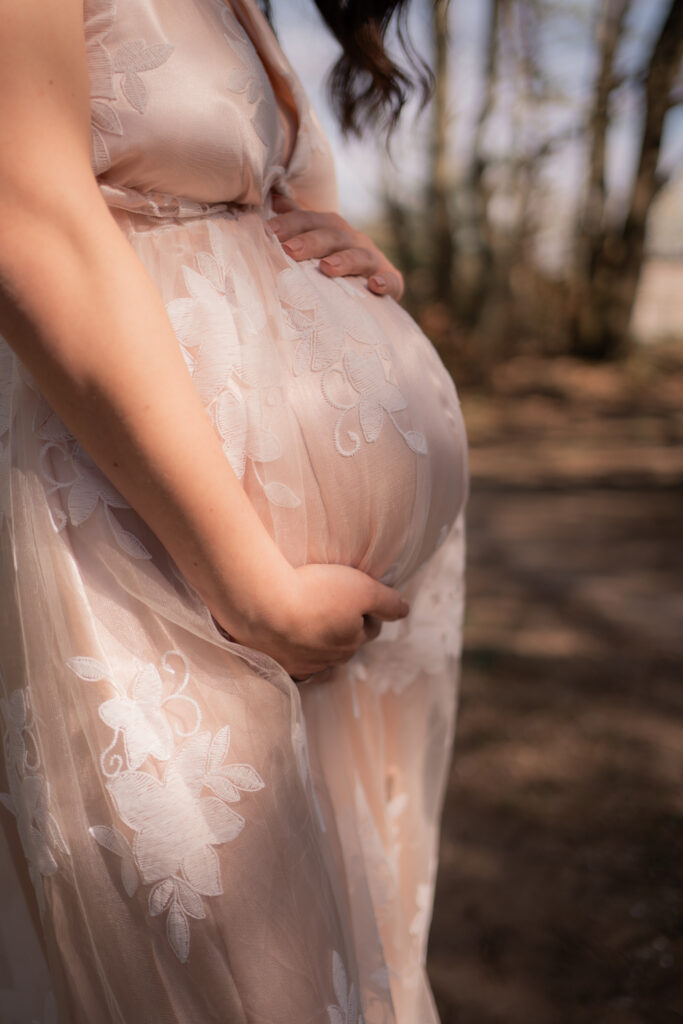 Babybauch Shooting Outdoor